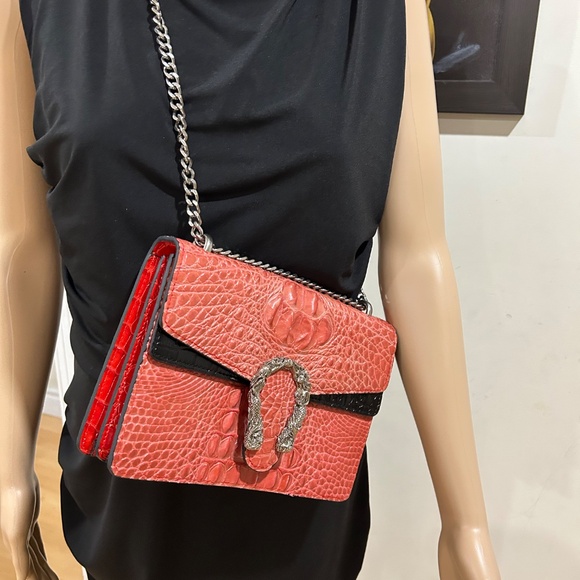 Red fire bag - Picture 10 of 11